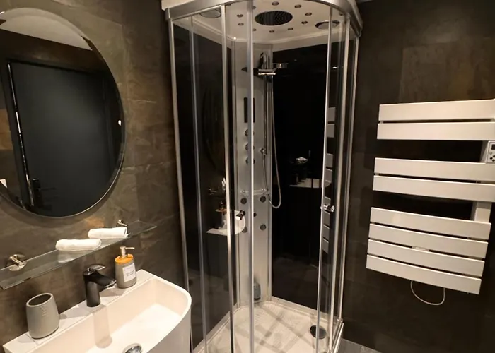 Aux 2 Lievres Apartamento *